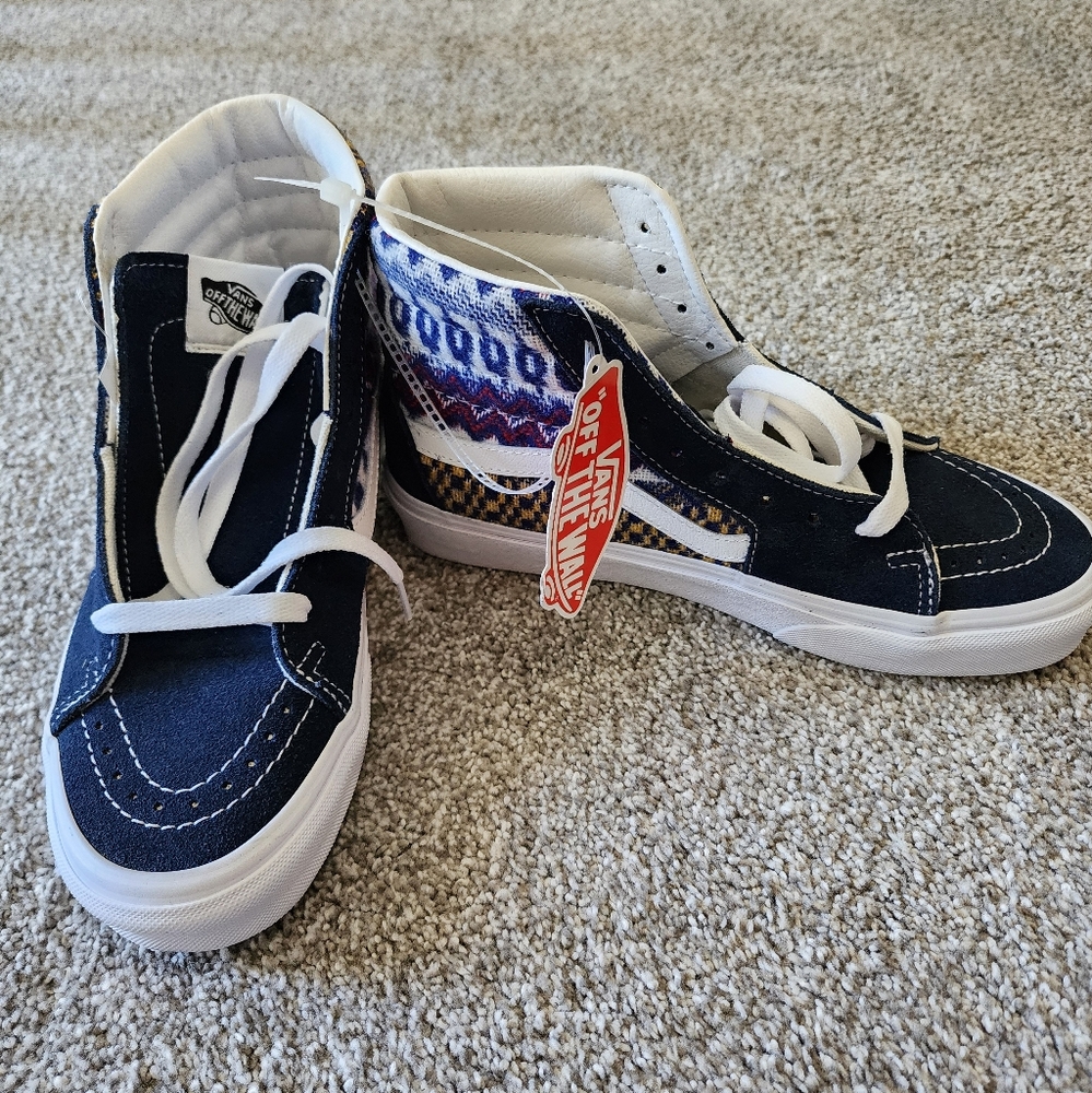 Vans Off The Wall High Top Skate Shoes - Men's 5.5